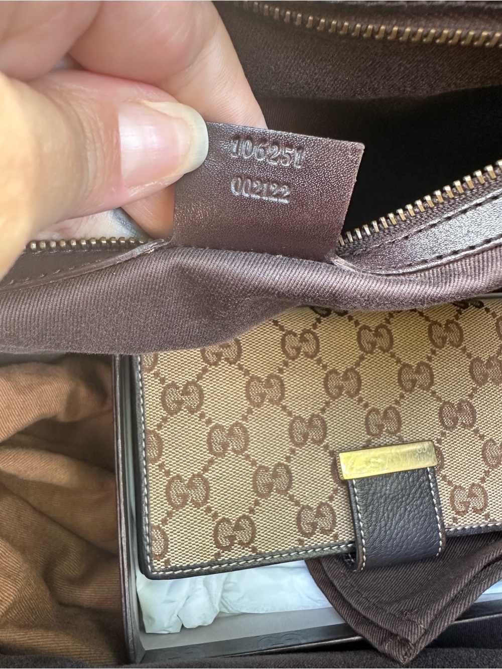 Gucci Belt Tote with Gucci Wallet Bundle - Picture 10 of 14